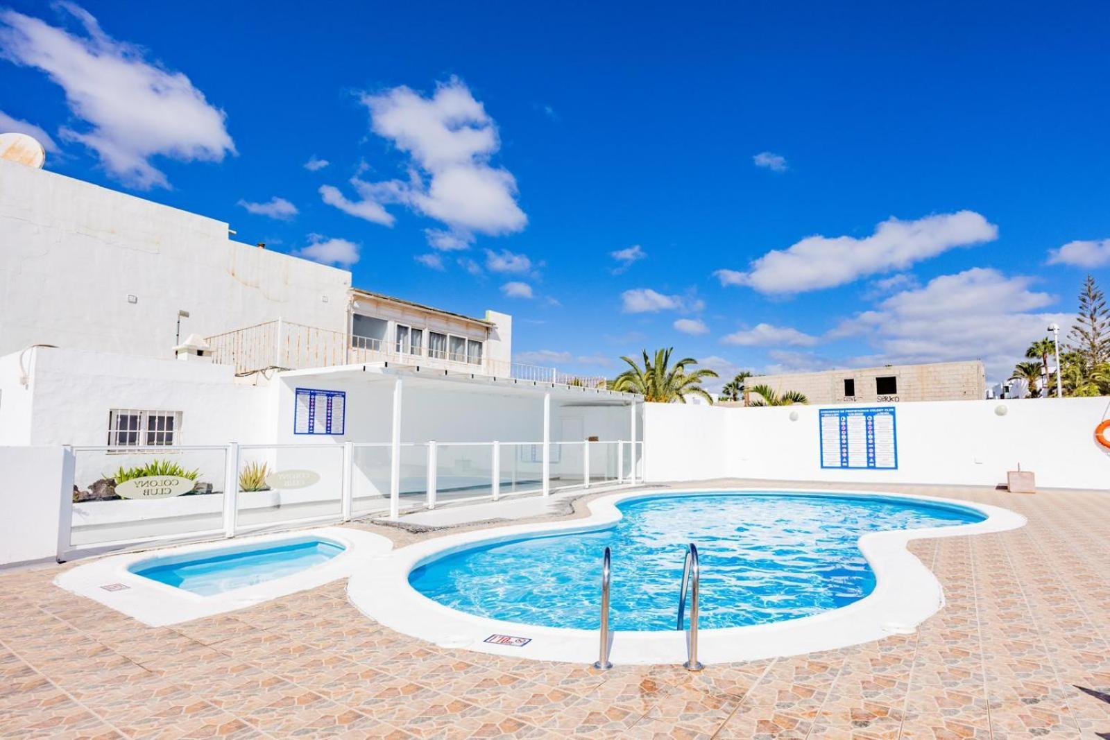 Stunning 2 Bedroom Duplex Close To Main Beach With Seaviews Puerto del Carmen  Ngoại thất bức ảnh